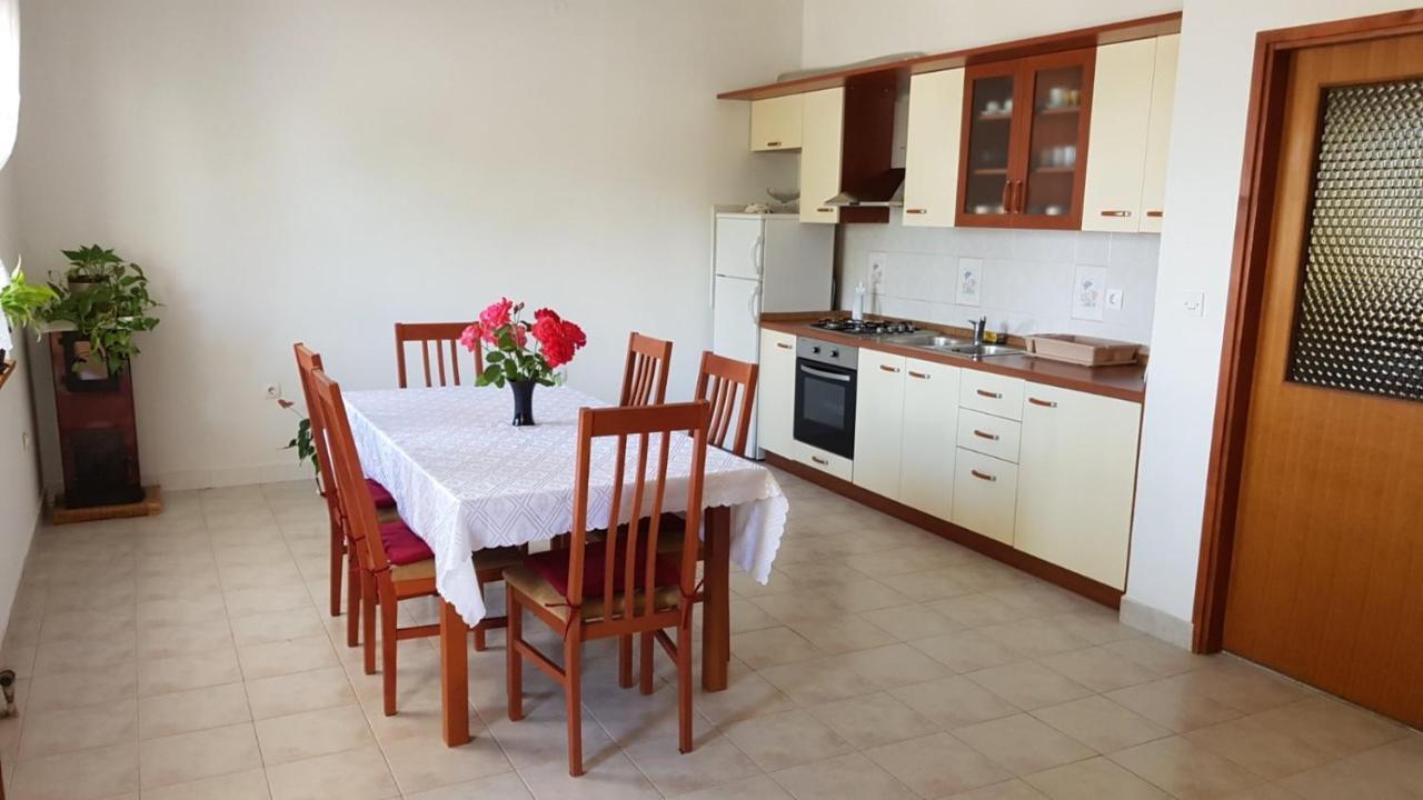 Comfort Apartment On The Beach Кали Экстерьер фото