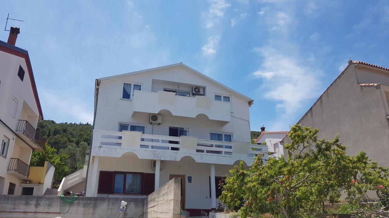 Comfort Apartment On The Beach Кали Экстерьер фото